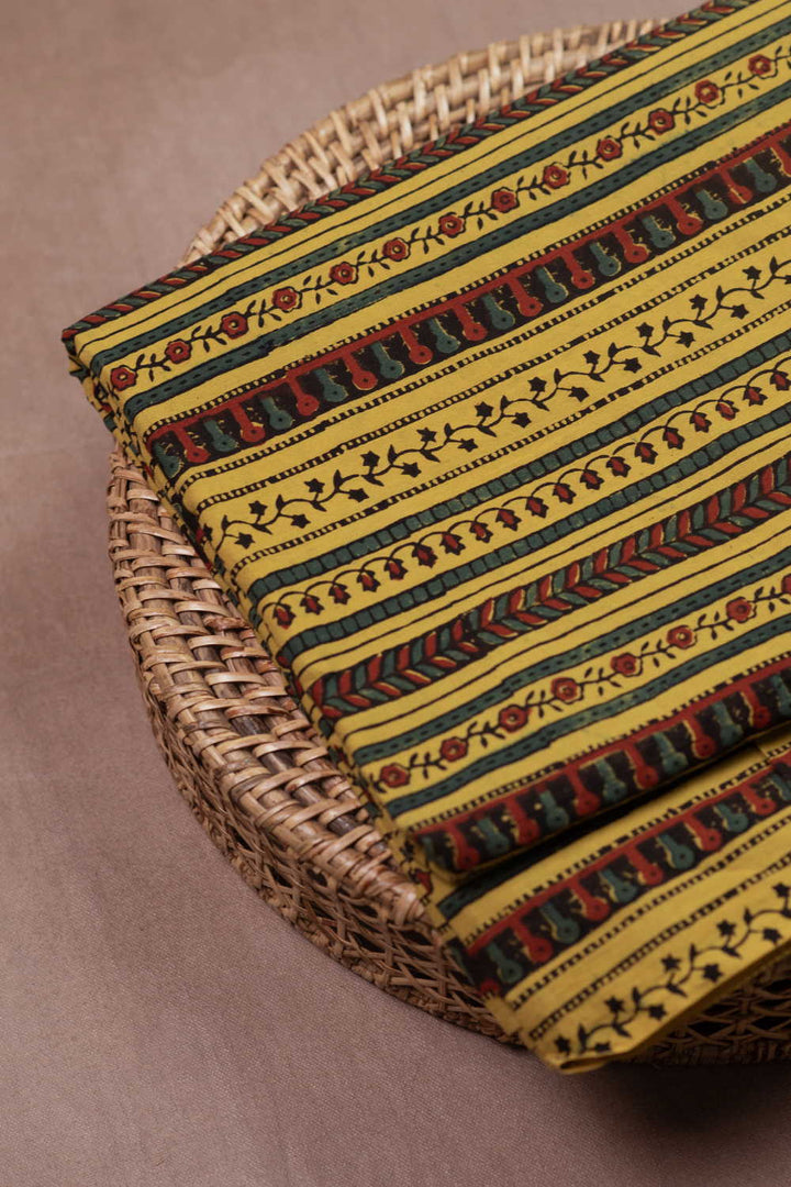 Ajrak Fabric - Matkatus 