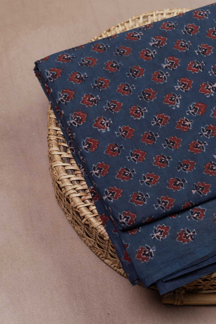 Ajrak Prints - Matkatus 