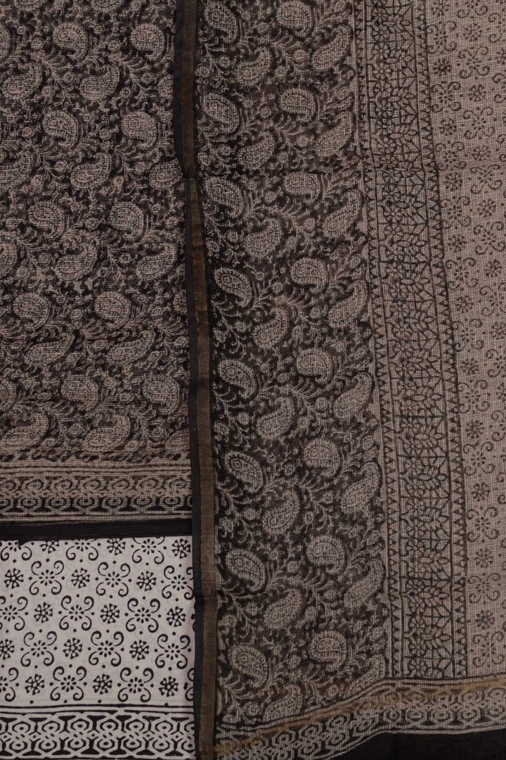 Unstitched Suits - Matkatus 