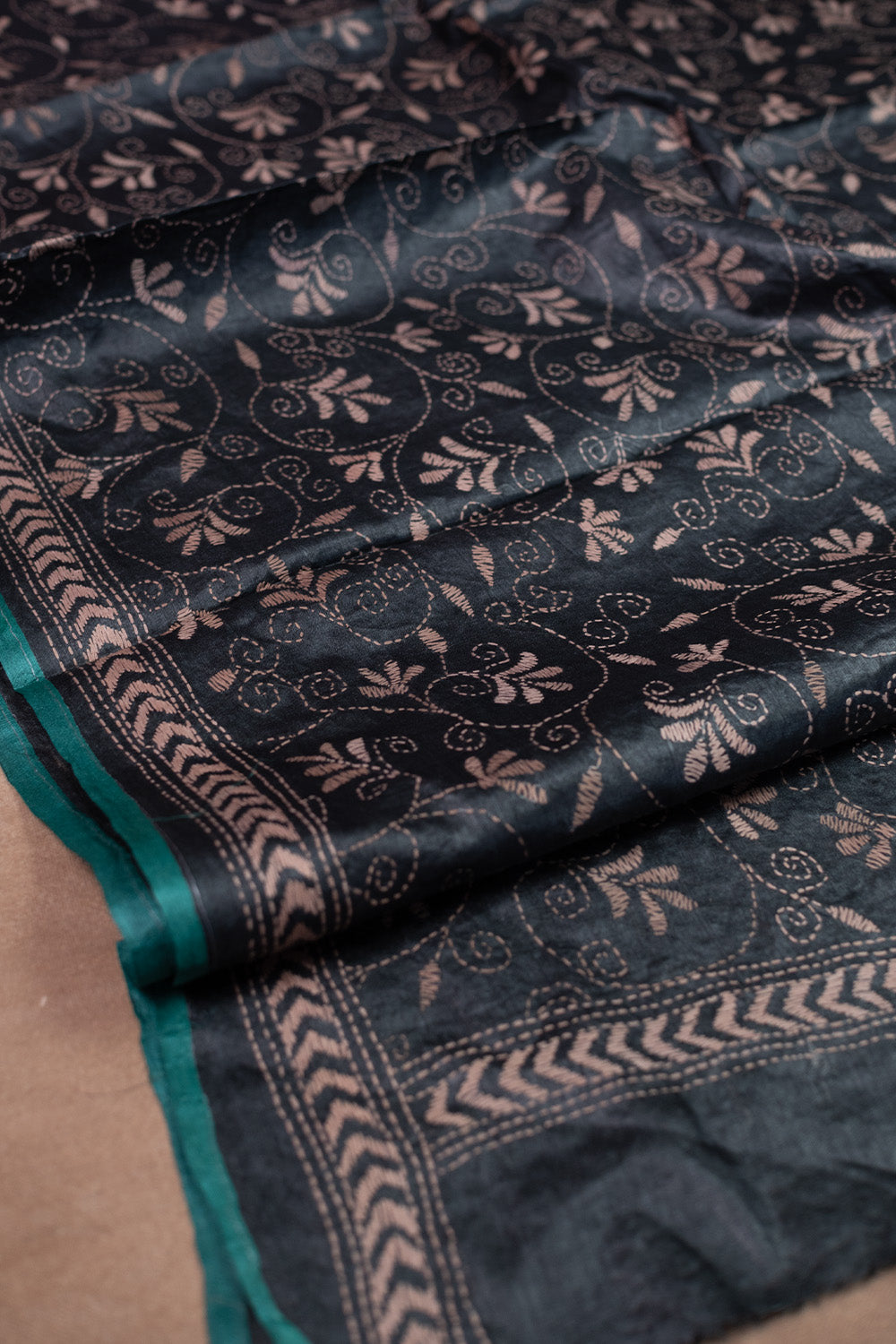 Tussar Silk Dupatta - Matkatus 