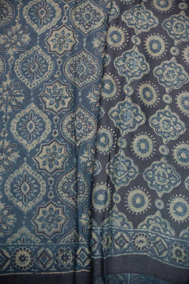 Ajrak Sarees - Matkatus