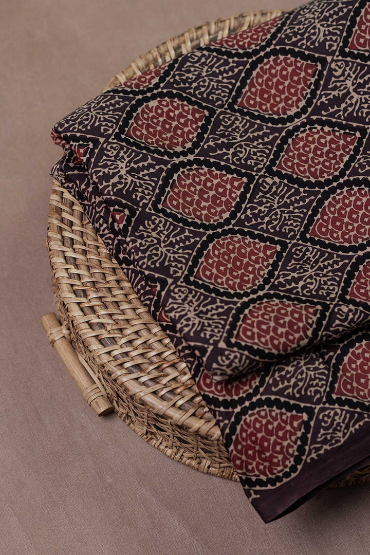 Ajrak Print Fabric - Matkatus 