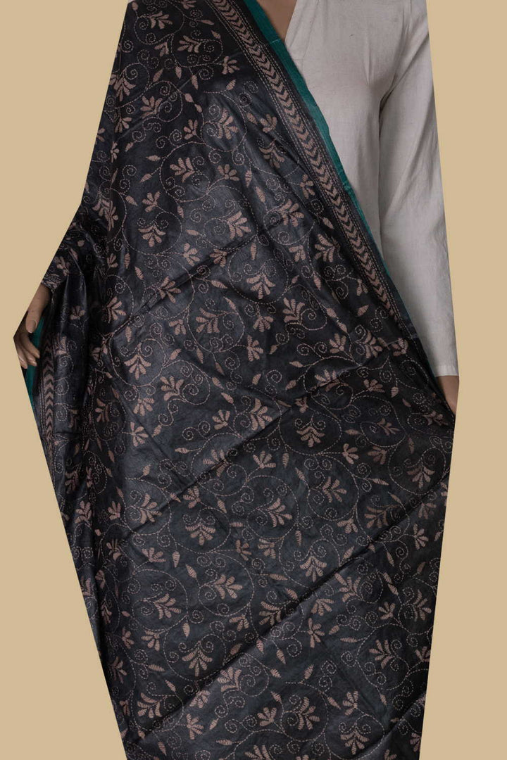 Kantha Silk Dupatta - Matkatus 