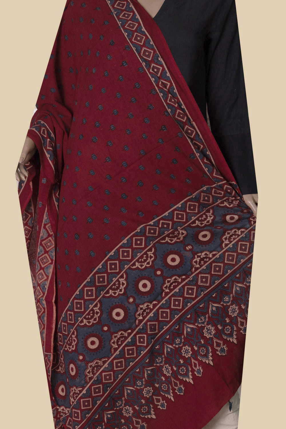 Ajrak Dupatta - Matkatus