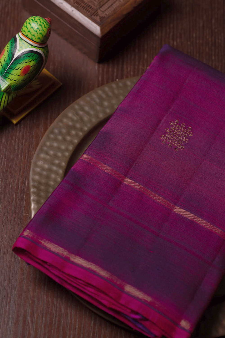 Patt Sarees - Matkatus 