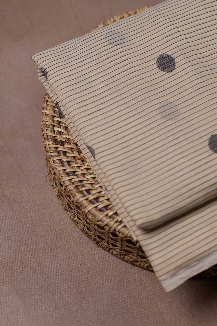 Jamdani Fabrics - Matkatus