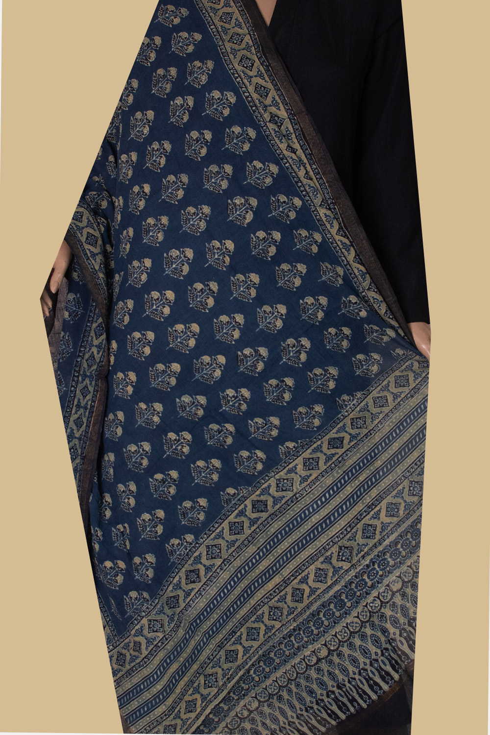 Ajrak Dupatta - Matkatus 