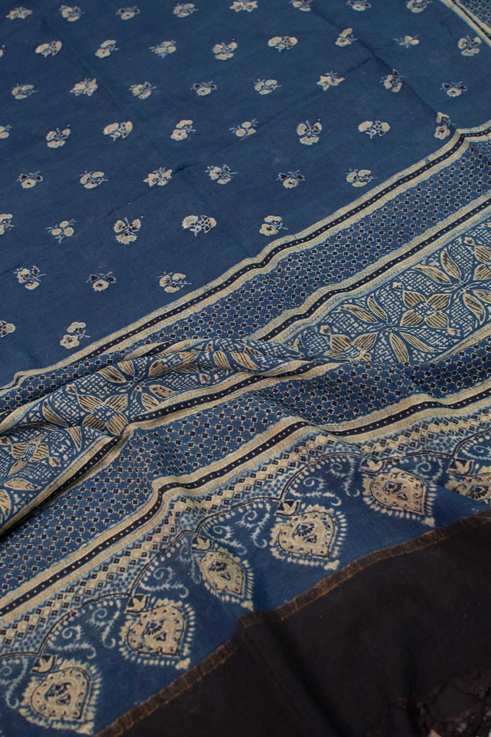 Block Printed Dupatta - Matkatus