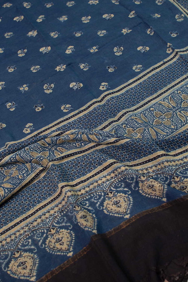 Block Printed Dupatta - Matkatus