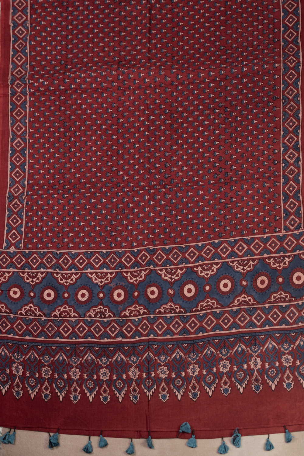 Ajrak Print Dupatta - Matkatus 
