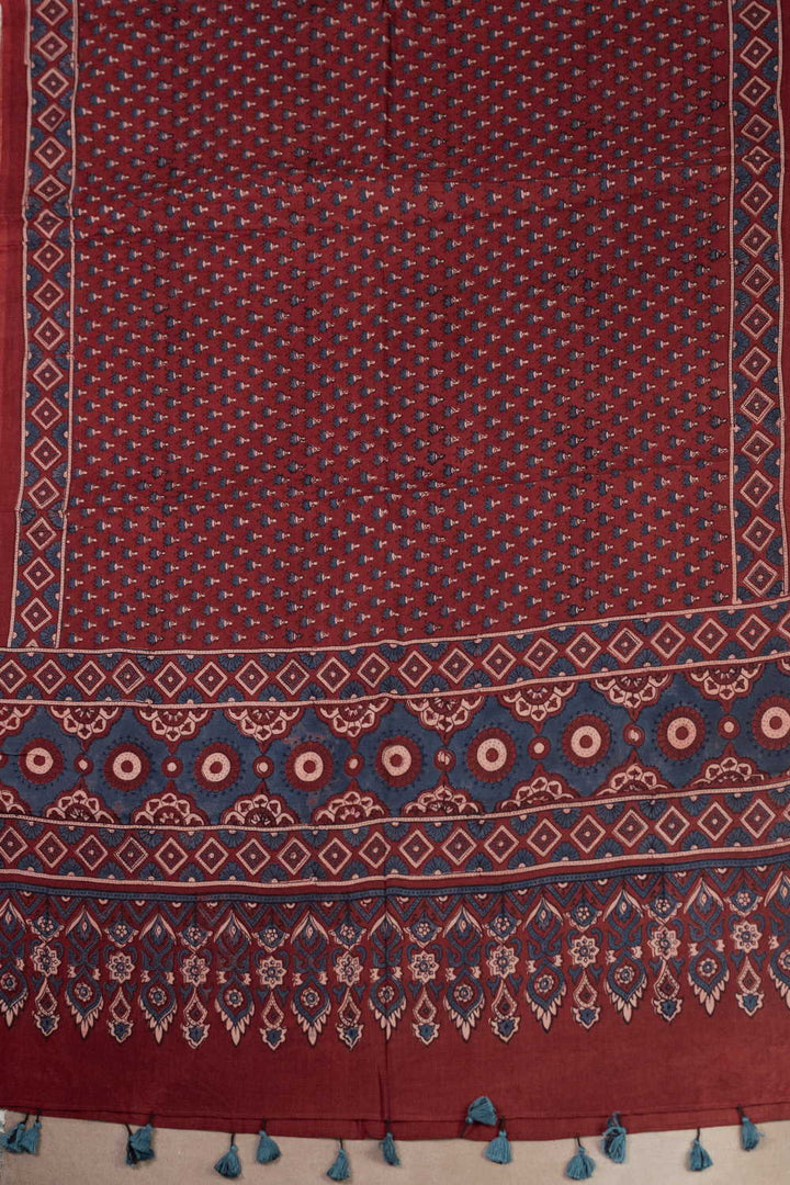 Ajrak Print Dupatta - Matkatus 