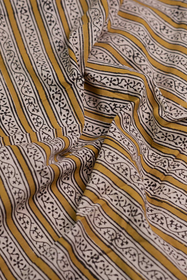 Cotton Fabric - Matkatus 