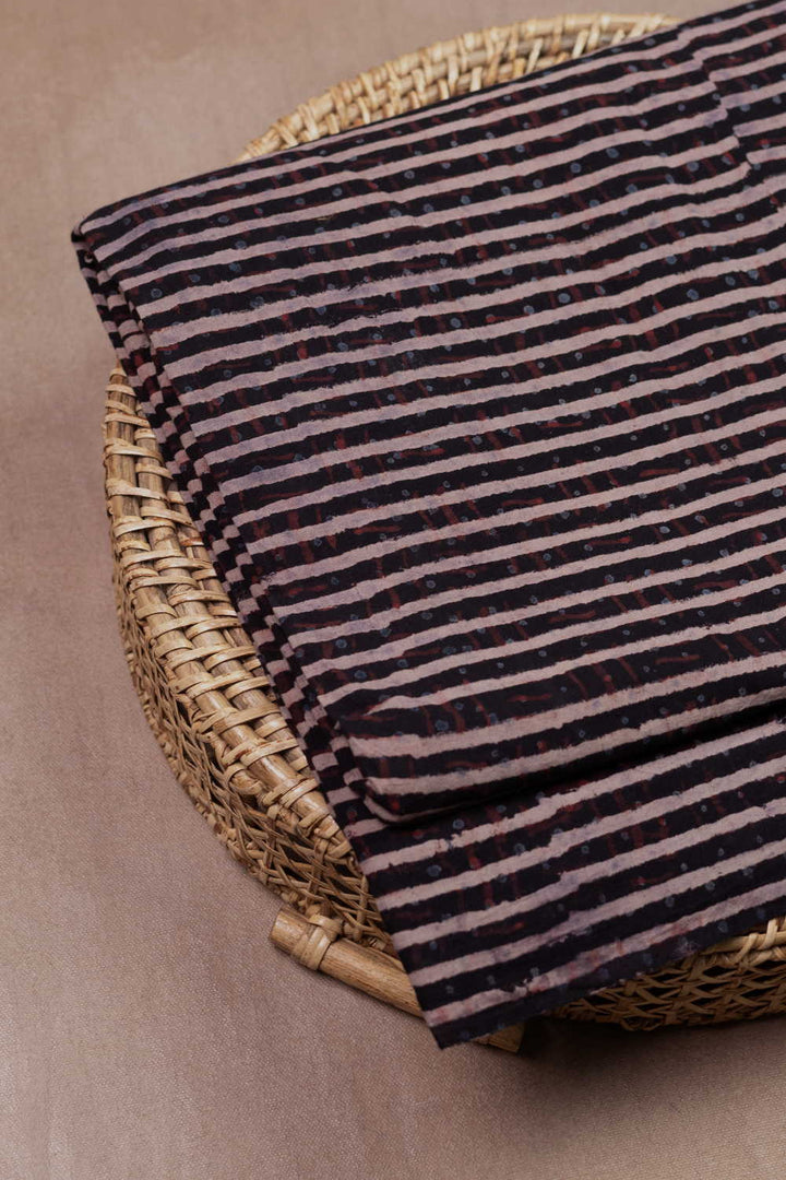 Ajrak Fabrics - Matkatus 