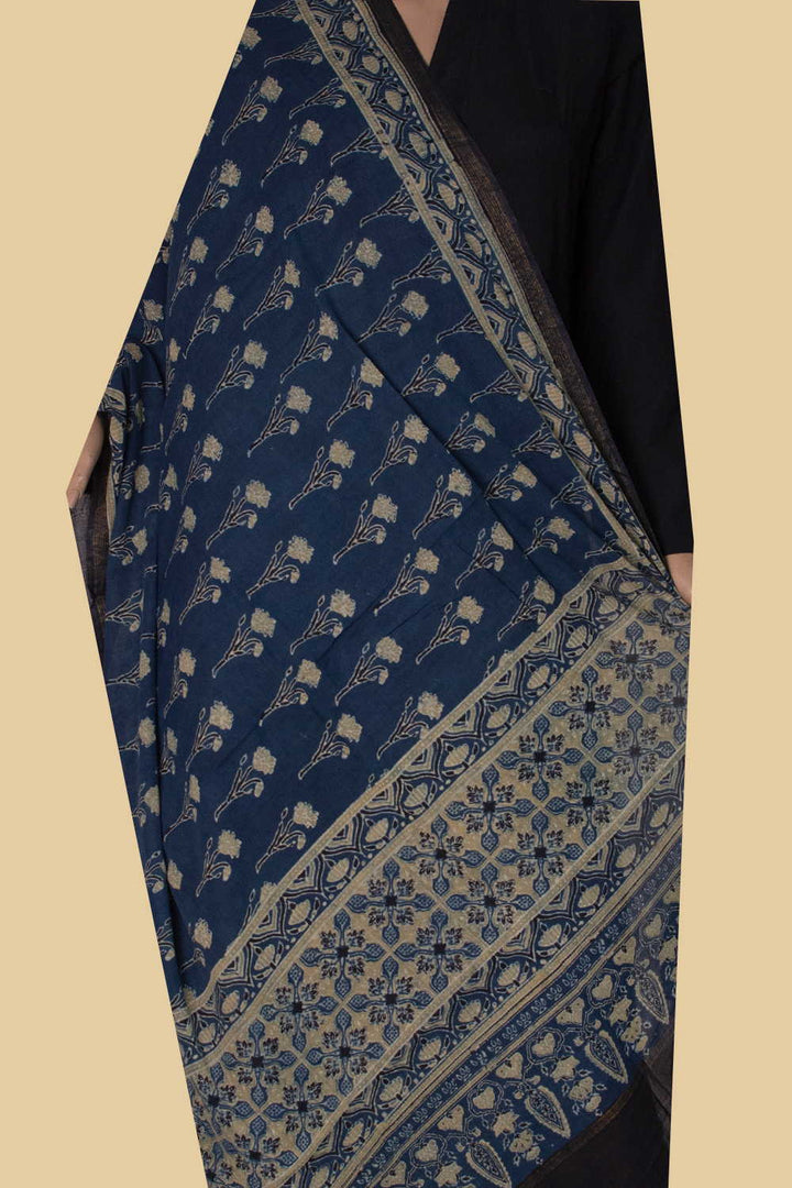 Ajrak Cotton Dupatta - Matkatus 