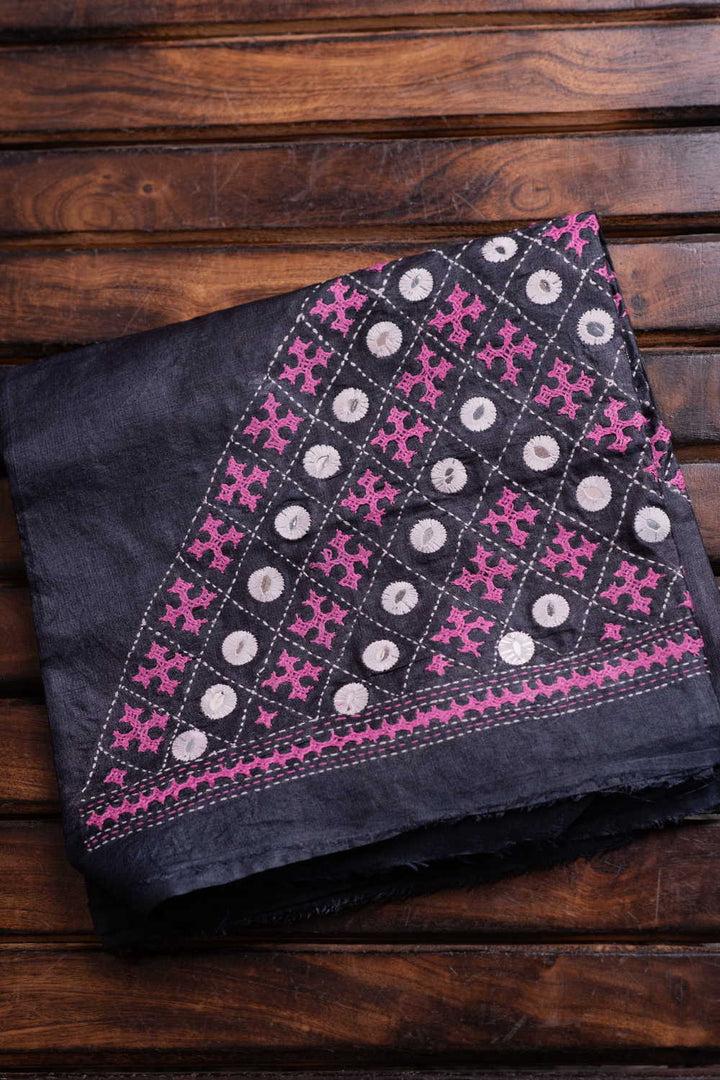 Kantha Work Blouse - Matkatus 