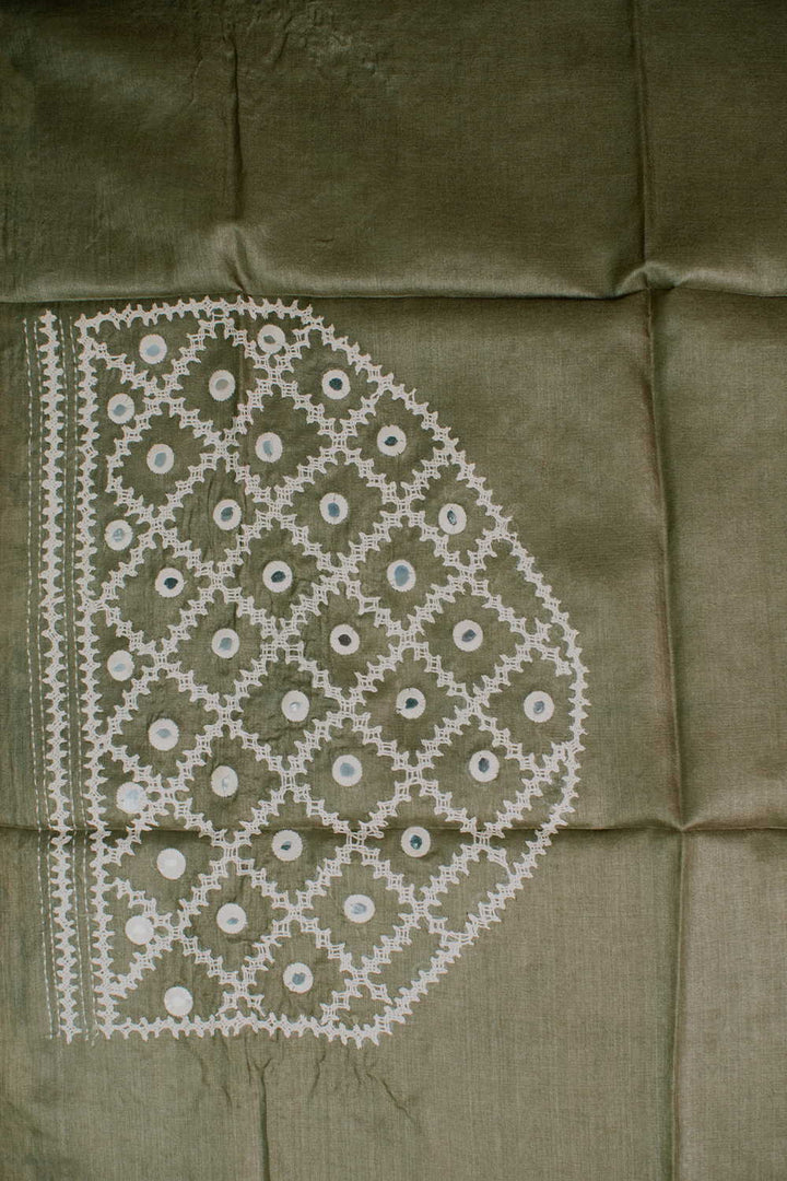 Embroidered Blouse - Matkatus 