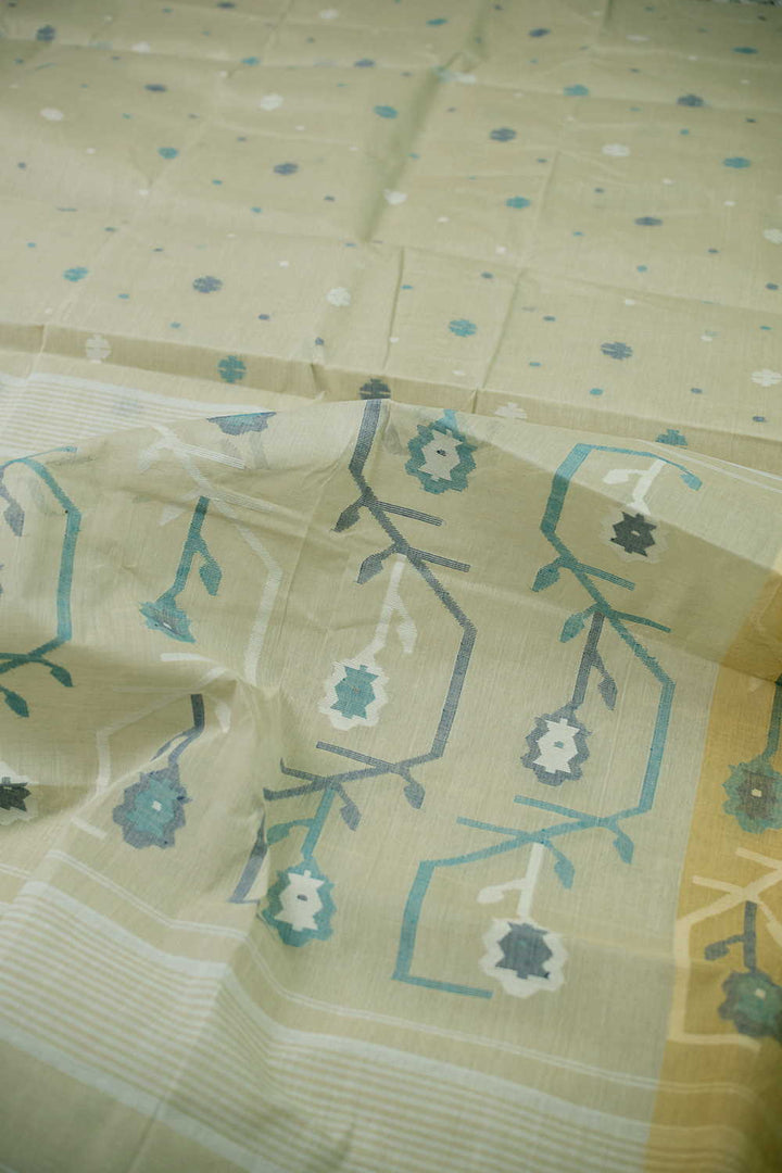 Sarees - Matkatus 