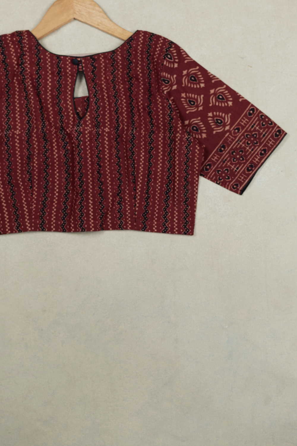 Handcrafted Blouse - Matkatus