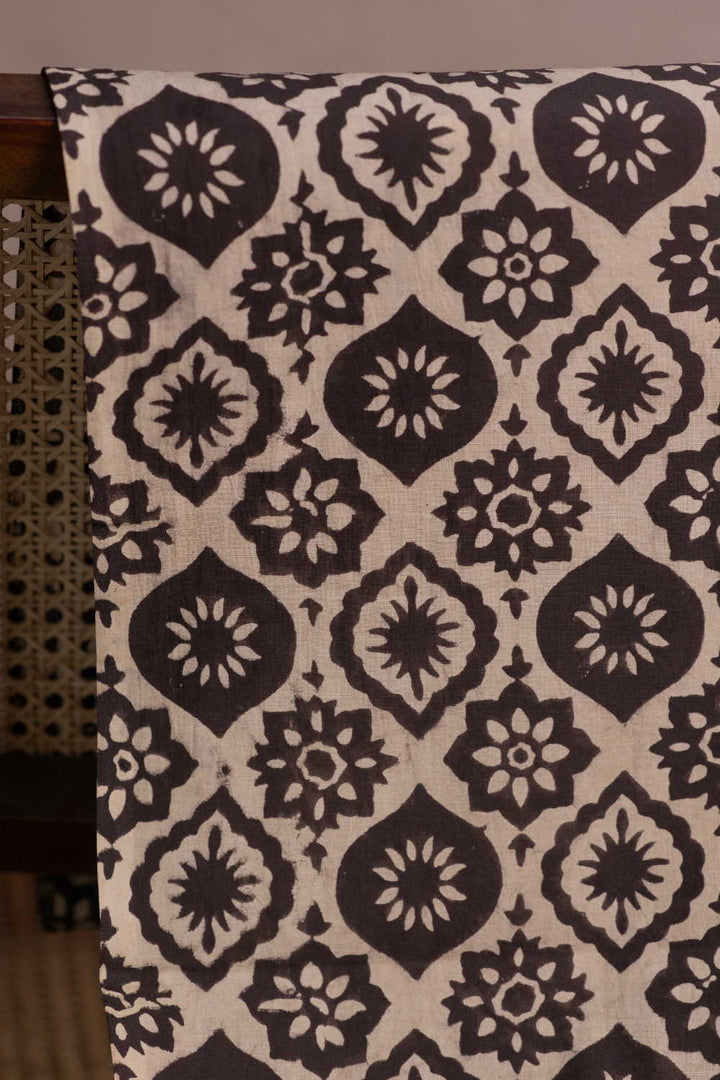 Block Printed Fabric - Matkatus 