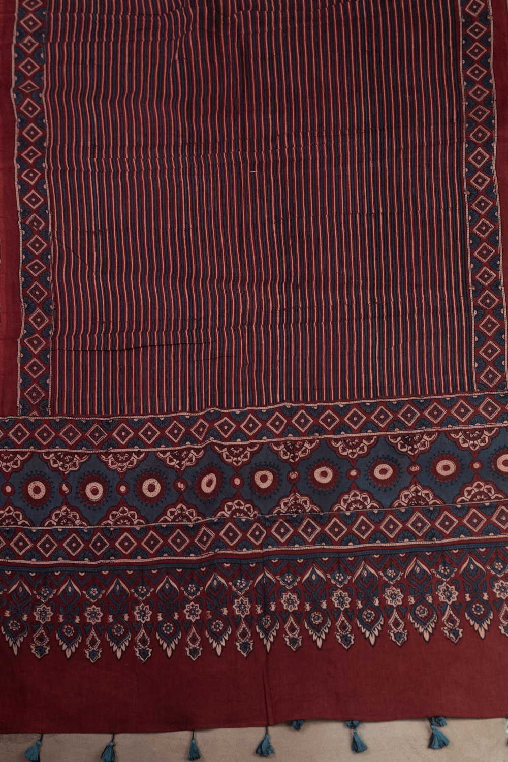 Ajrak Print Dupatta - Matkatus 