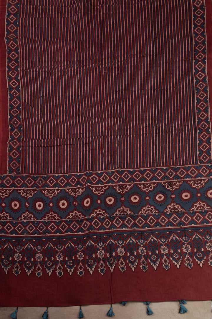 Ajrak Print Dupatta - Matkatus 