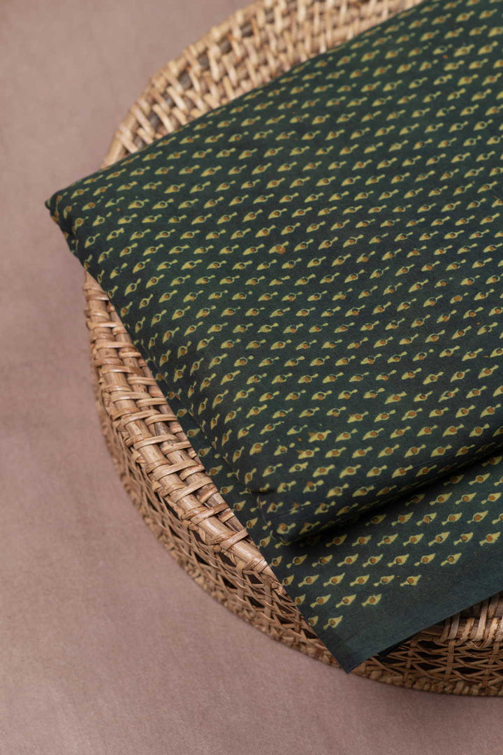 Block Printed Fabric - Matkatus 