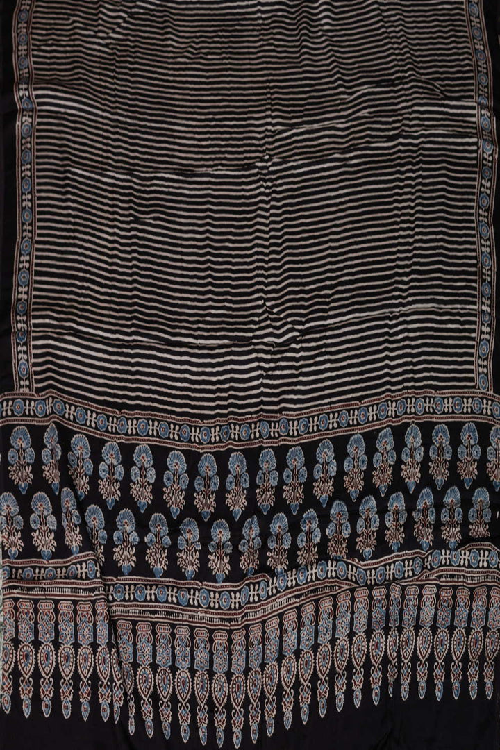Unstitched Suits - Matkatus 