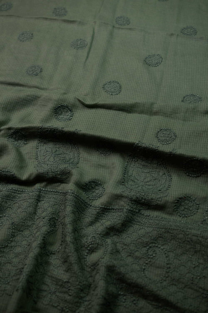Chikankari Saree - Matkatus 