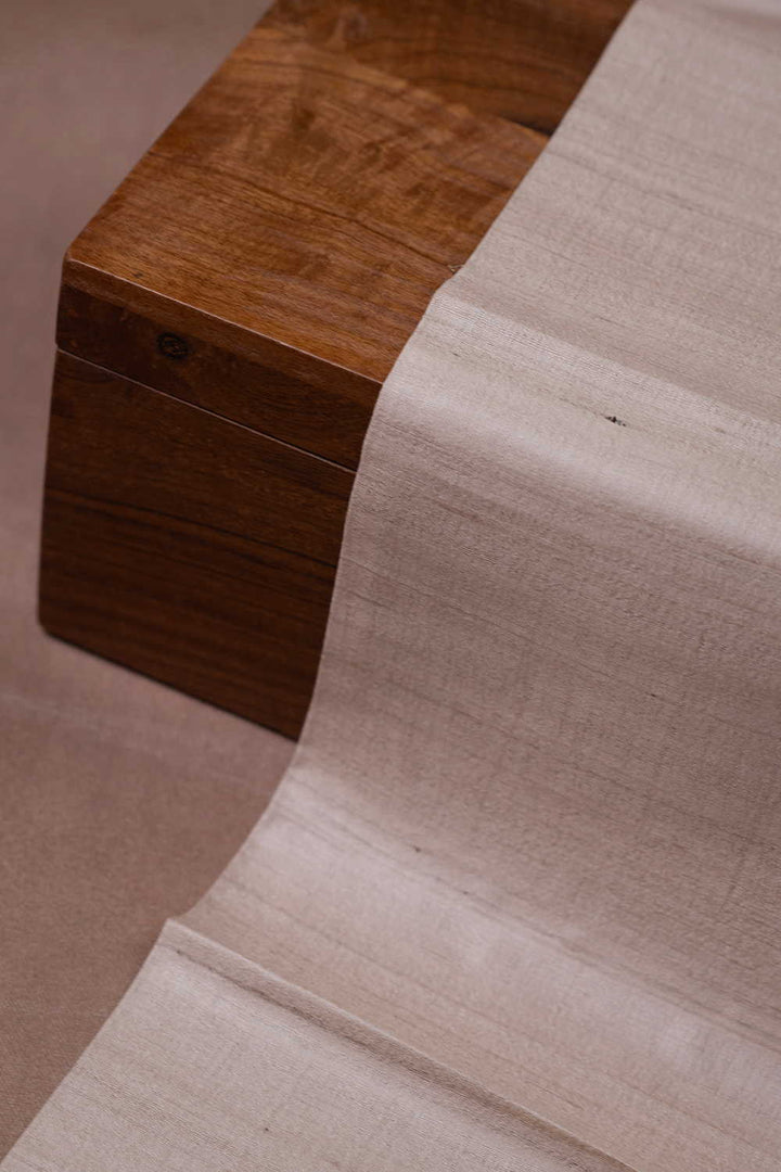 Silk Fabric - Matkatus 