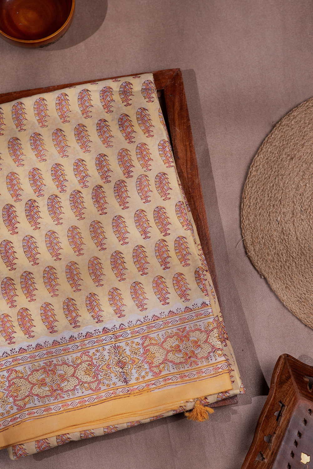 Motifs on Yellow Block Printed Mul Cotton saree