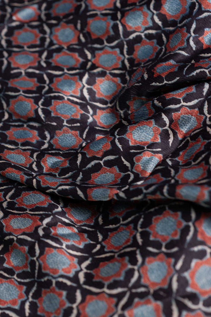 Silk Fabric - Matkatus 