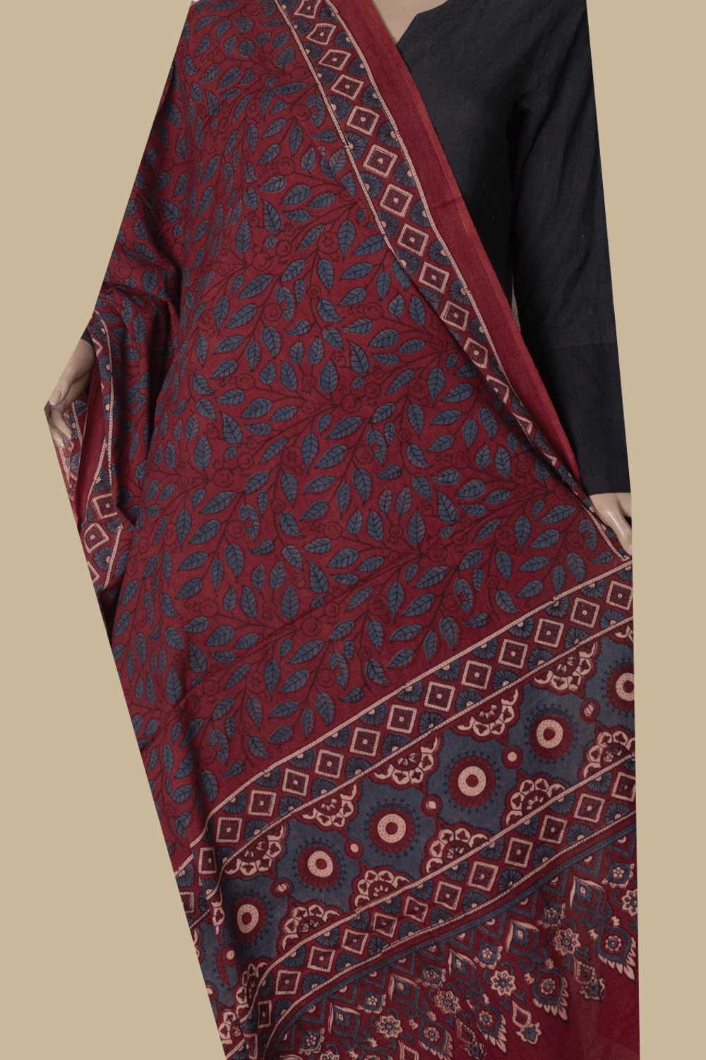 Ajrak Dupatta - Matkatus