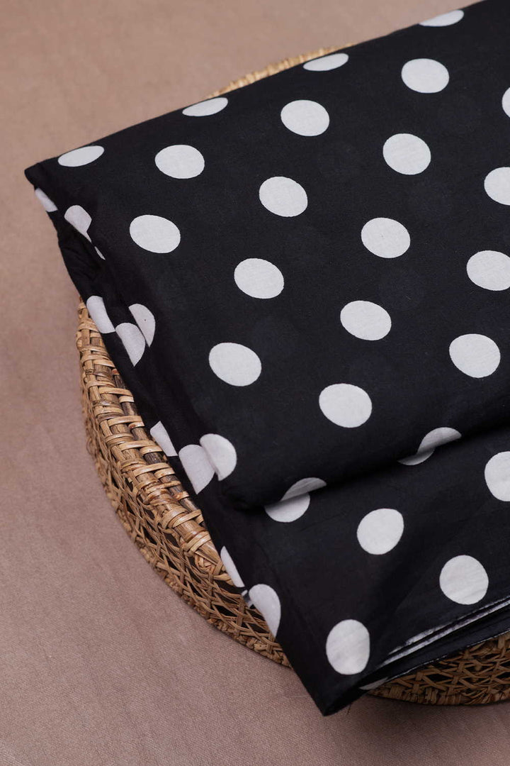 Block printed fabrics - Matkatus 