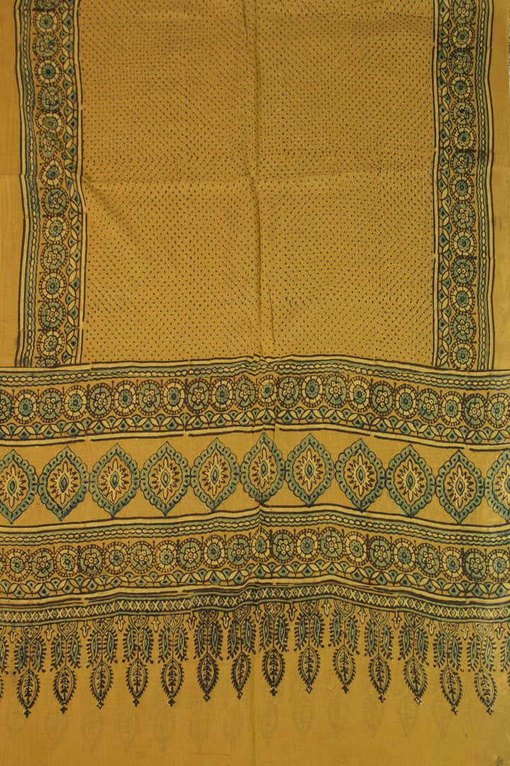 Ajrak Cotton Dupatta - Matkatus 