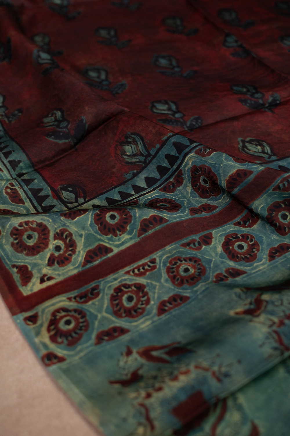 Silk Dupattas - Matkatus 
