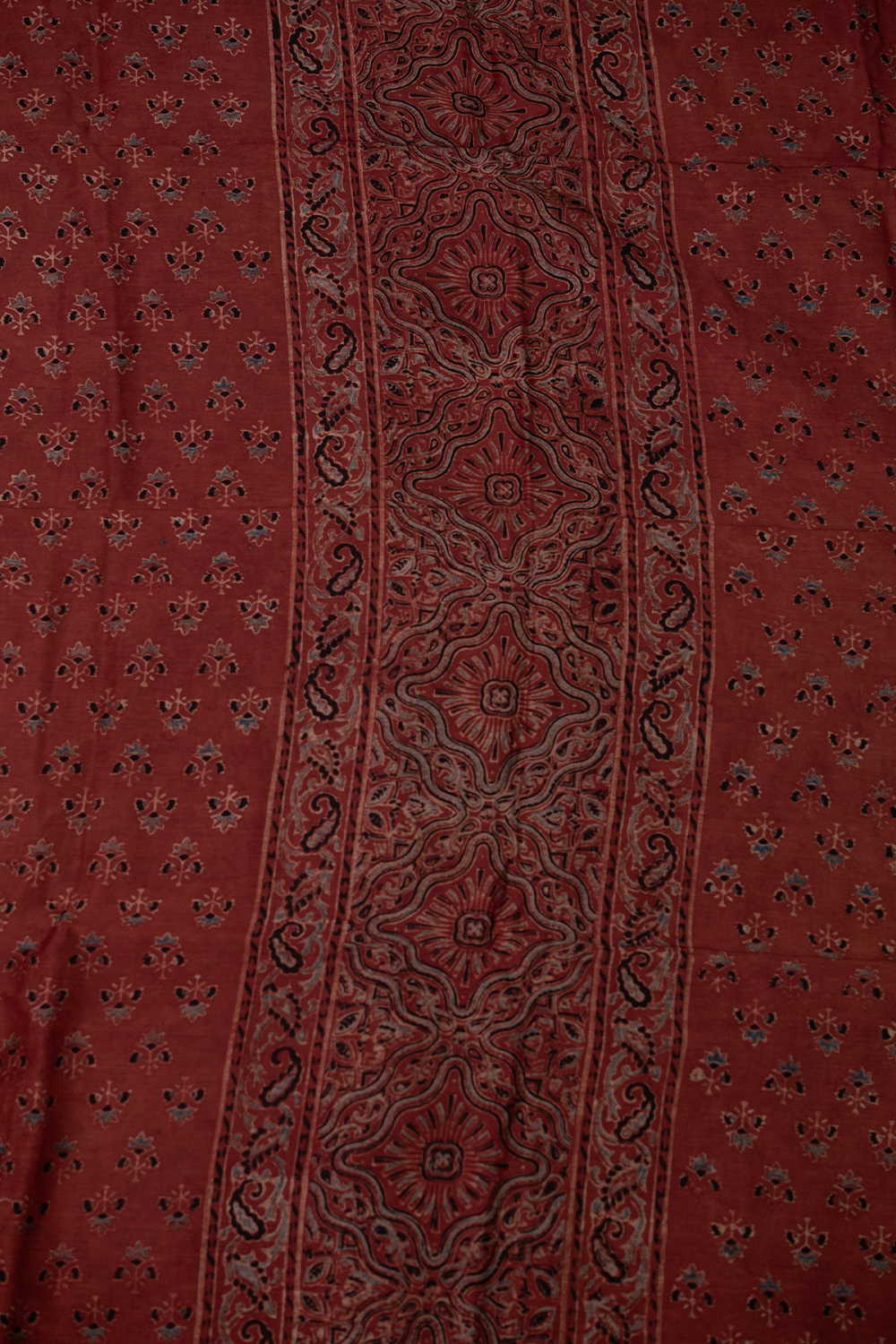 Unstitched Suits - Matkatus 
