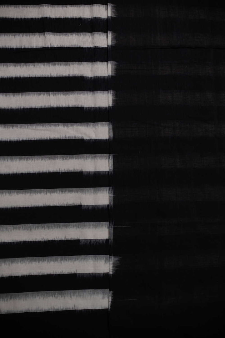 Ikat Saree - Matkatus 