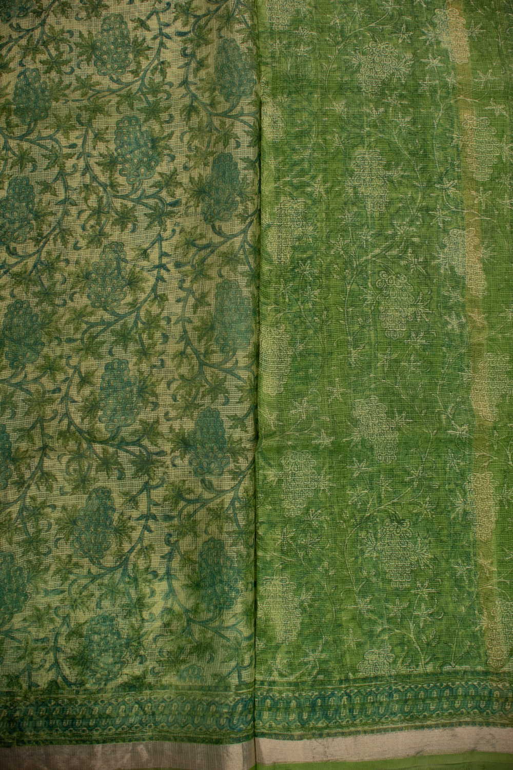 Sarees - Matkatus 