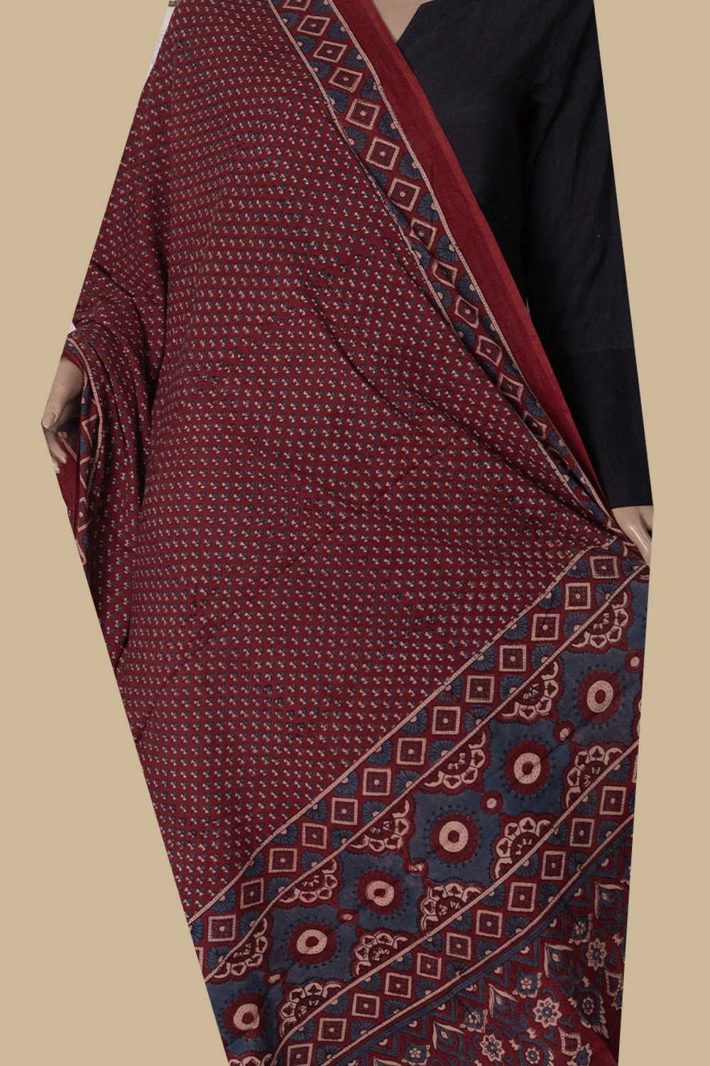 Ajrak Dupatta - Matkatus