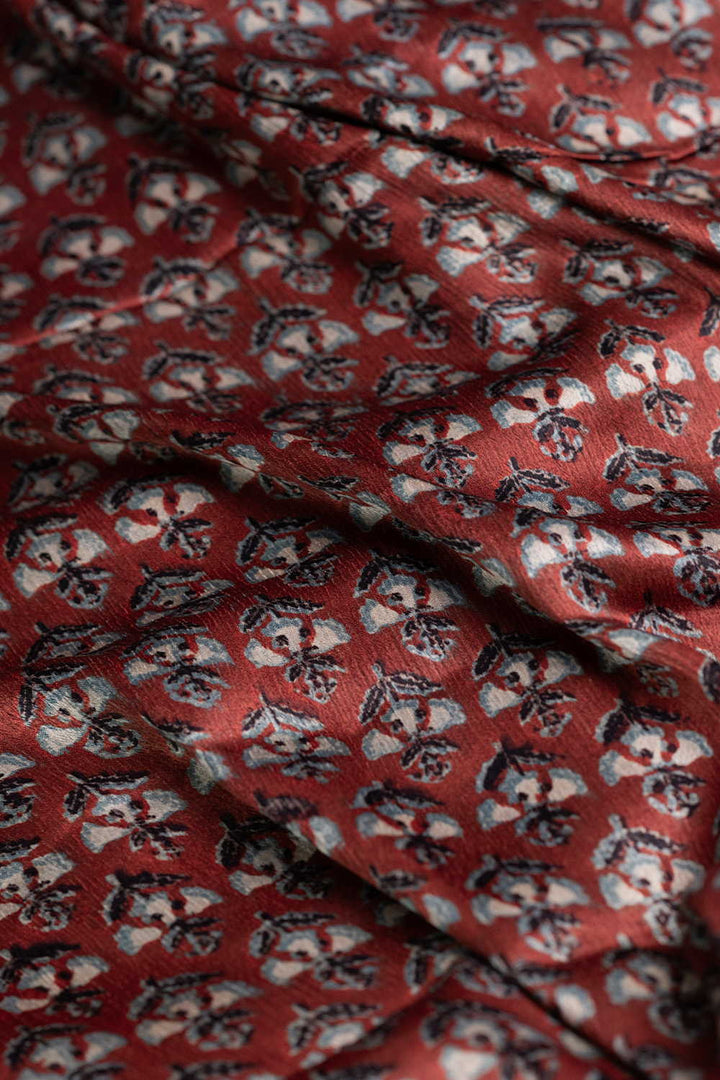 Silk Fabric - Matkatus 