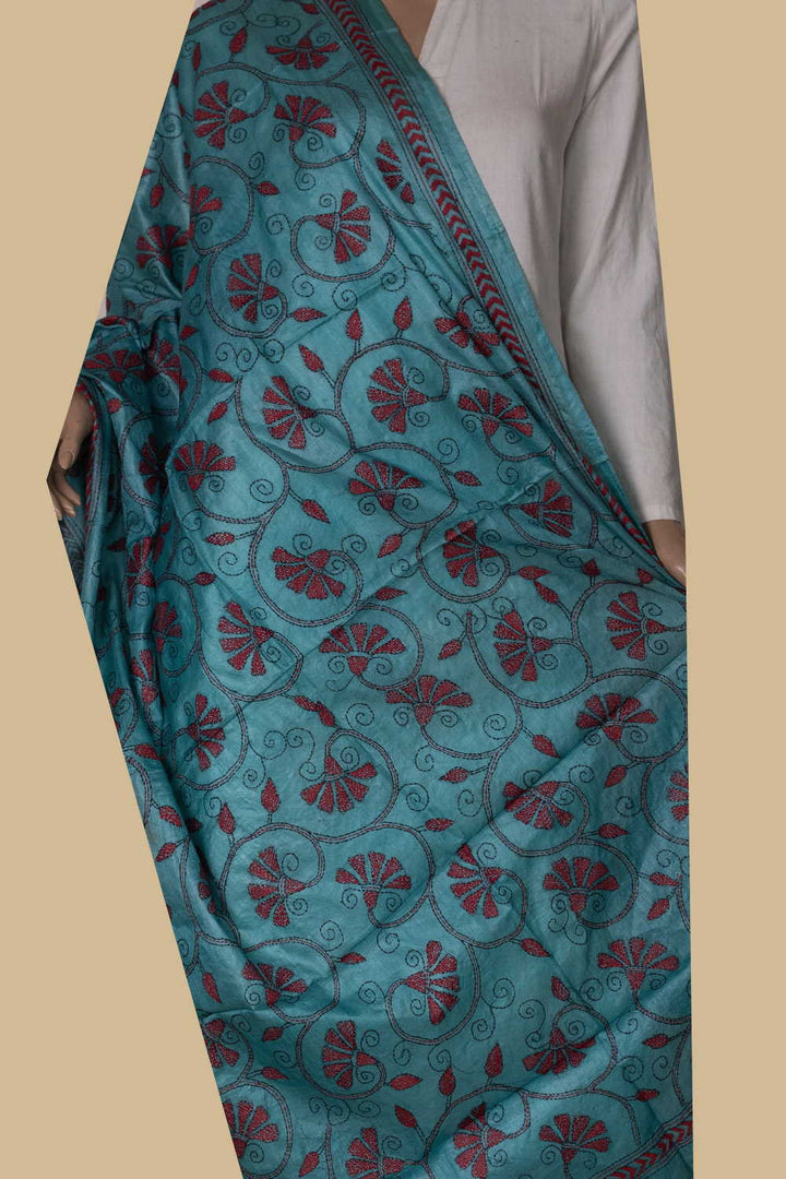 Kantha Silk Dupatta - Matkatus 