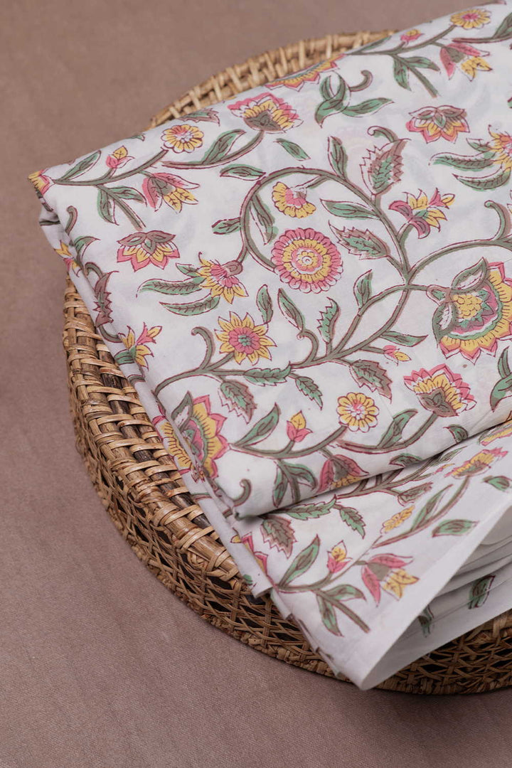 Block printed fabrics - Matkatus 