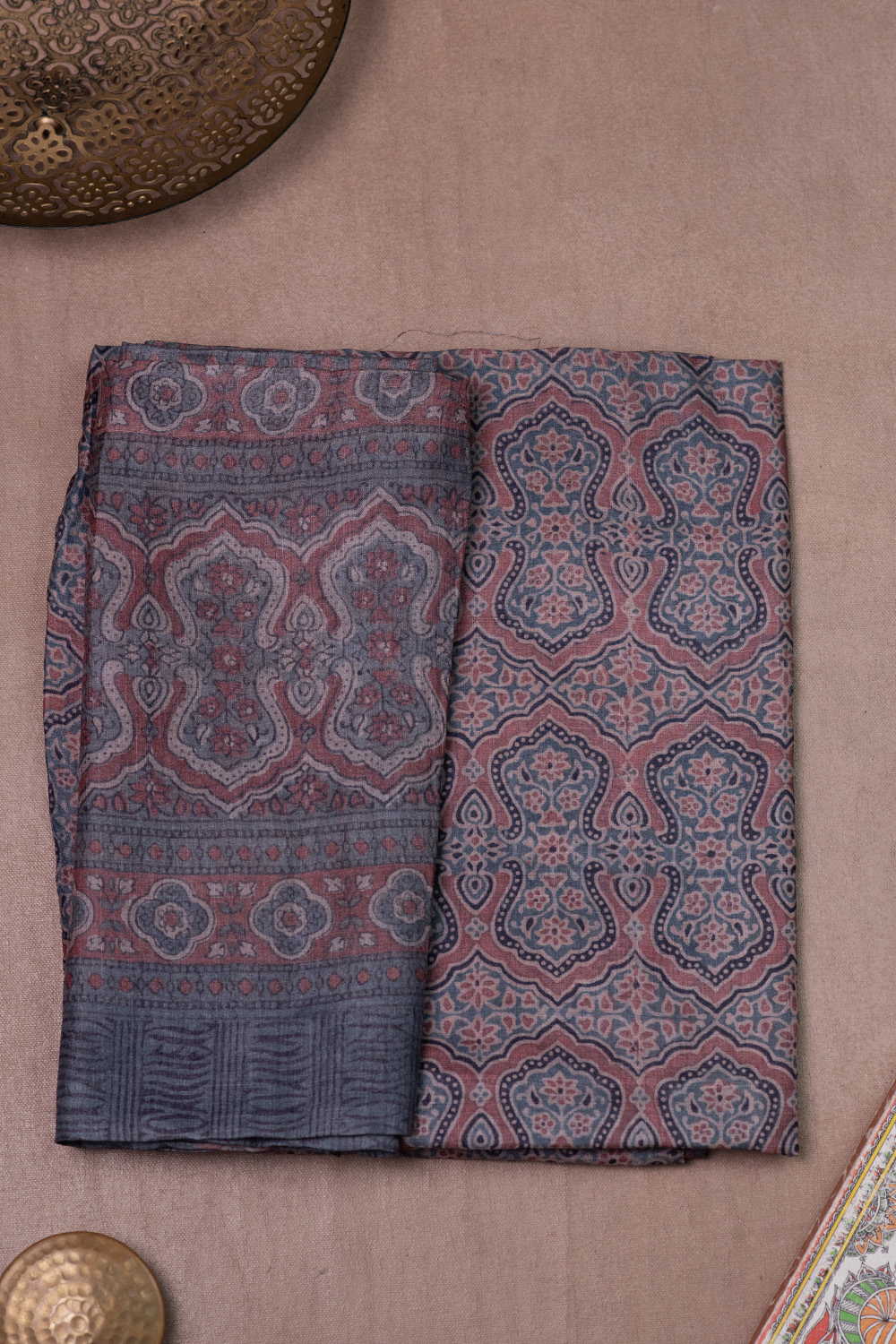 Tussar Suits - Matkatus