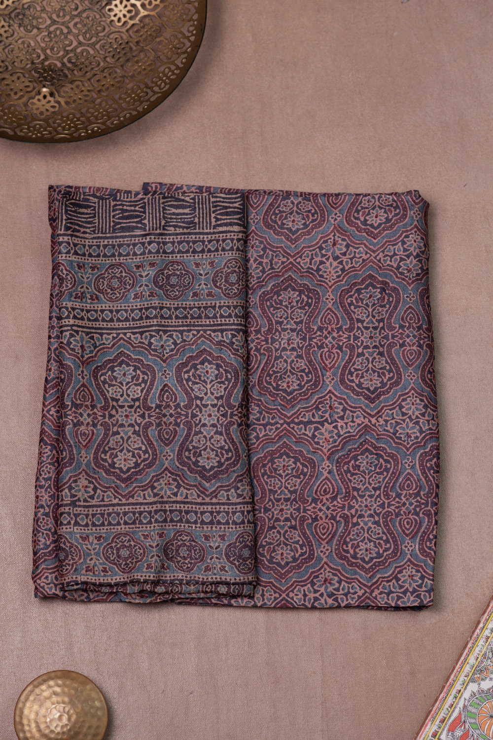 Tussar Suits - Matkatus