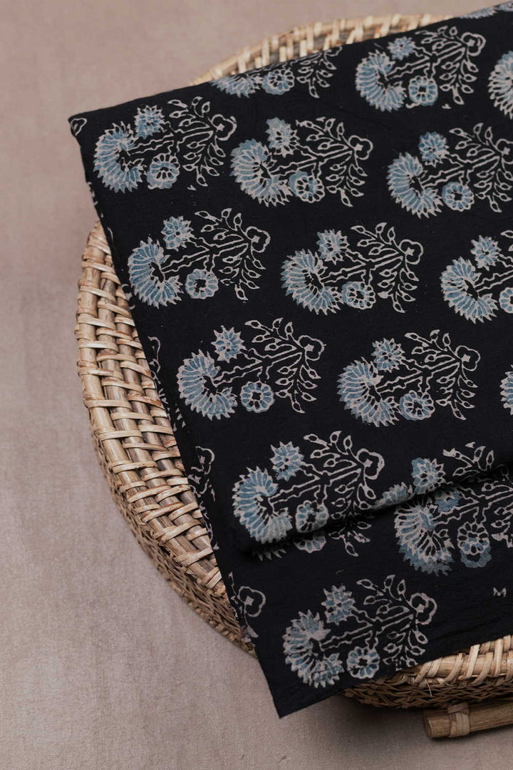 Ajrak Fabrics - Matkatus