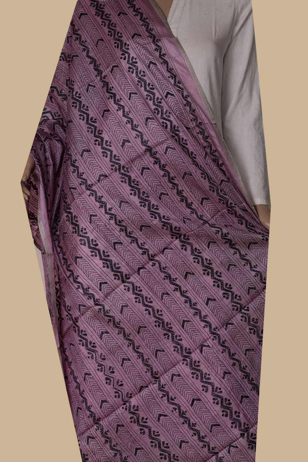Kantha Silk Dupatta - Matkatus 
