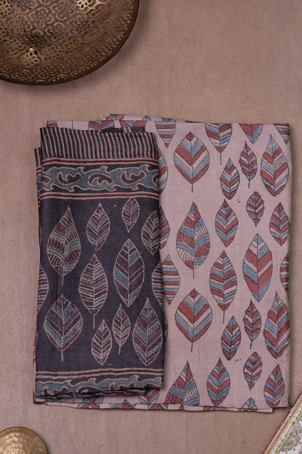 Tussar Suits - Matkatus