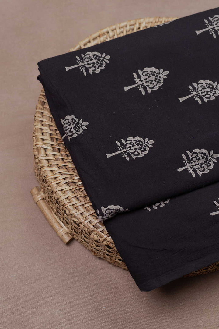 Ajrak Fabric - Matkatus 