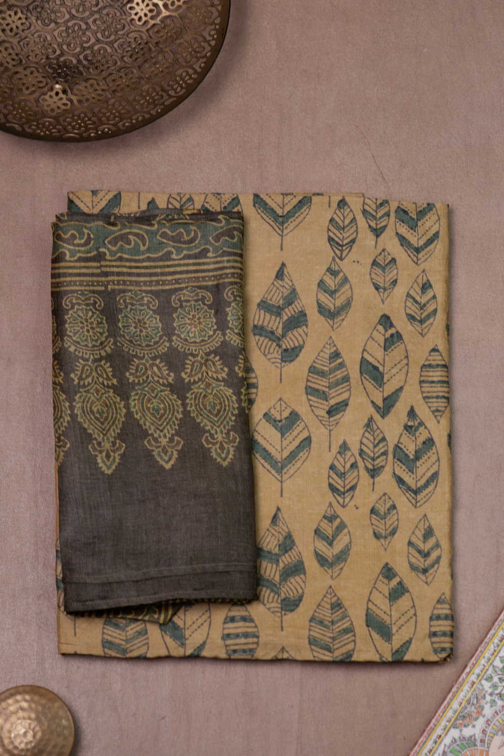 Top & Dupattas - Matkatus