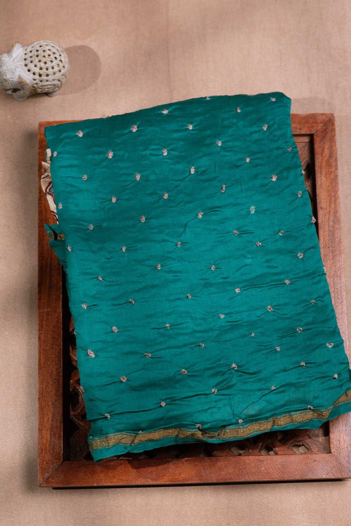 Sarees - Matkatus
